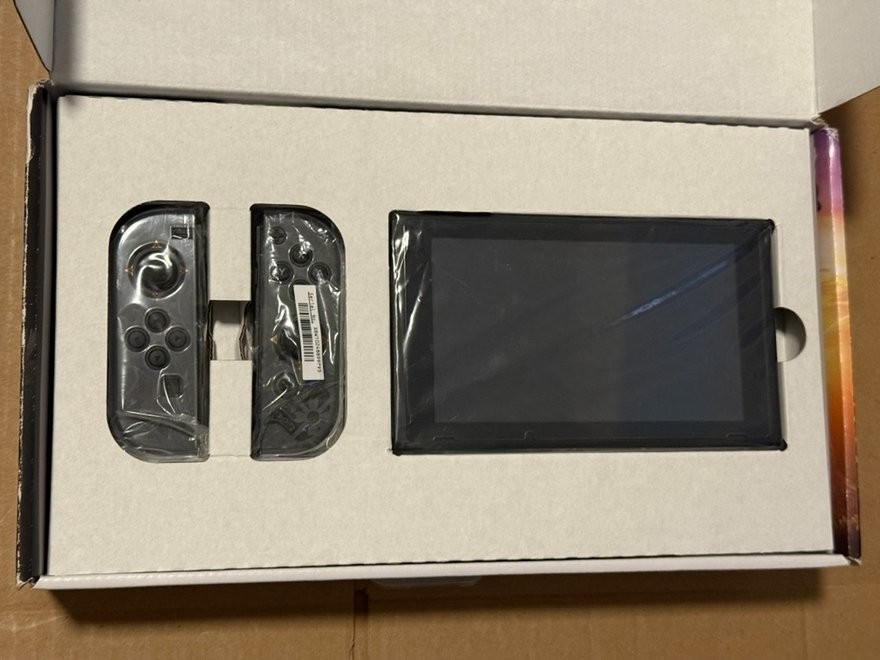 Nintendo Switch Monster Hunter Rise Deluxe Limited Edition Bundle