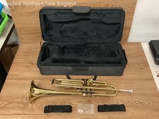 Eking Student Trumpet Brass W/7C Mouthpiece Bundle in Case Minor Repair