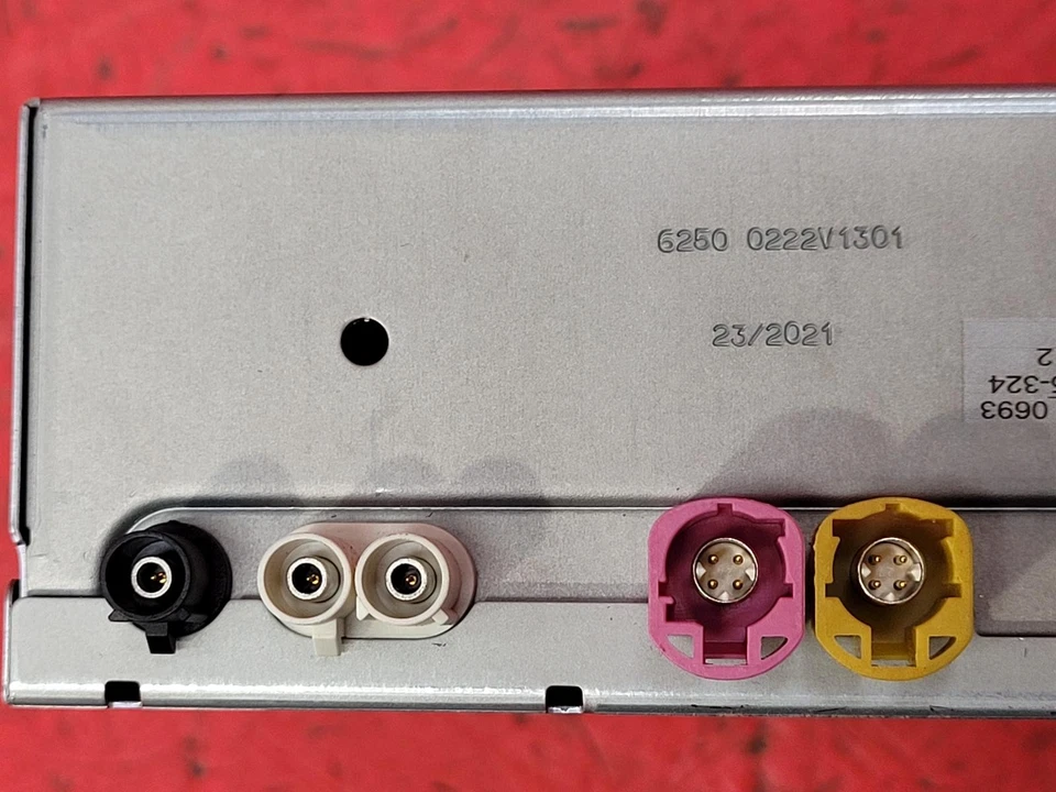 VOLKSWAGEN TIGUAN SAT NAV UNIT 2021 3G5035820F - Image 4 of 4