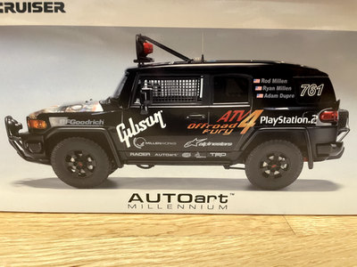 m*4様 TOYOTA FJ CRUISER 1:18 AUTOart 1/18 AUTOart Toyota FJ Cruiser (Blue) Diecast Car Model