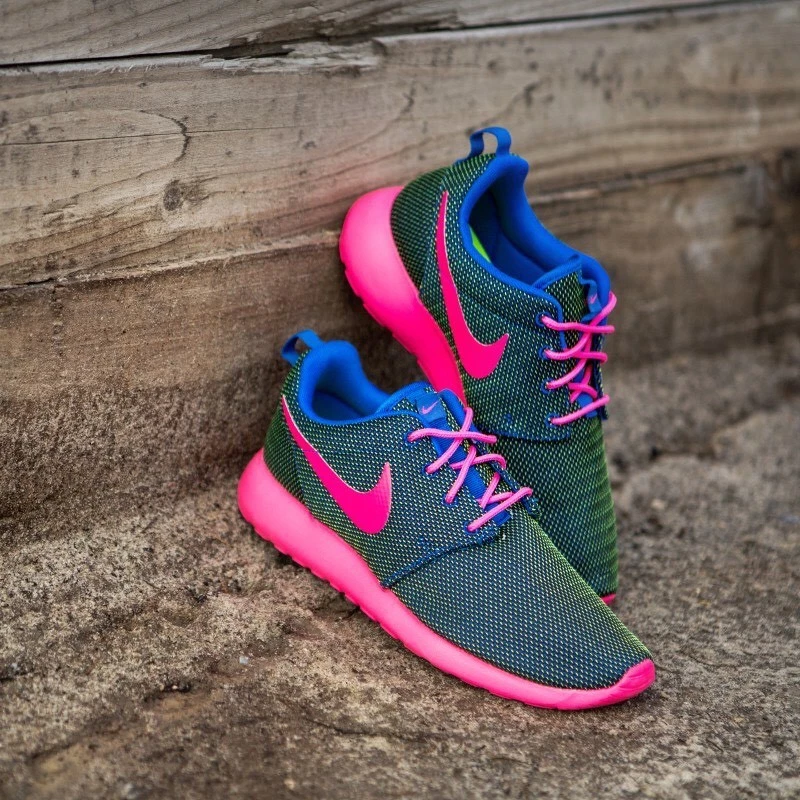 Ladies nike on sale roshe run