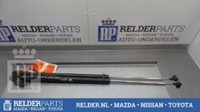 Verin de hayon / de capot Toyota STARLET