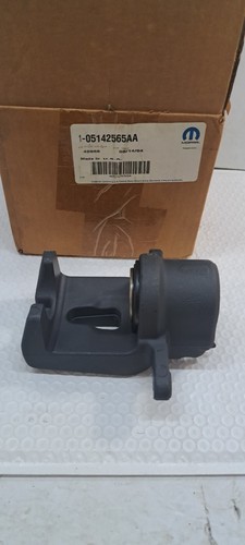 OEM MOPAR Brake Caliper Rear Right For CHRYSLER 300 5142565AA - Picture 3 of 7