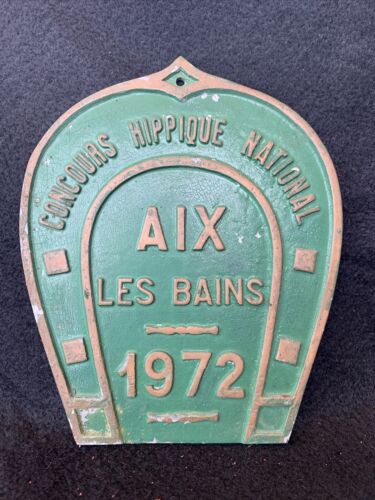 CHEVAUX PLAQUE CONCOURS HIPPIQUE AIX LES BAINS 1972 - Afbeelding 1 van 2