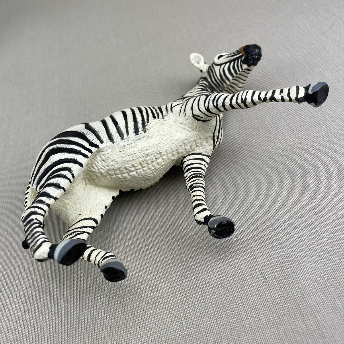 Safari Ltd ZEBRA Vanishing Wild Animal Figure Vintage 1993 Retired