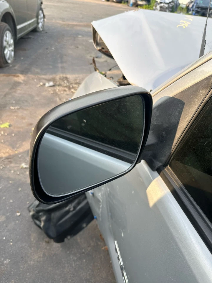 Espejo retrovisor de puerta izquierdo usado se adapta a: Toyota Tacoma Power L 2011 negro mate grado A izquierdo Foto 2 de 4