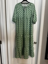 Green Floral maxi Dress Medium Puff Sleeves Tiered Front Tie Armpit To Armpit19  