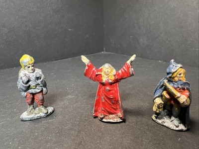 Grenadier 5001 Metal Miniatures Lot 3 - Female Illusionist Packbearer Elf Thief