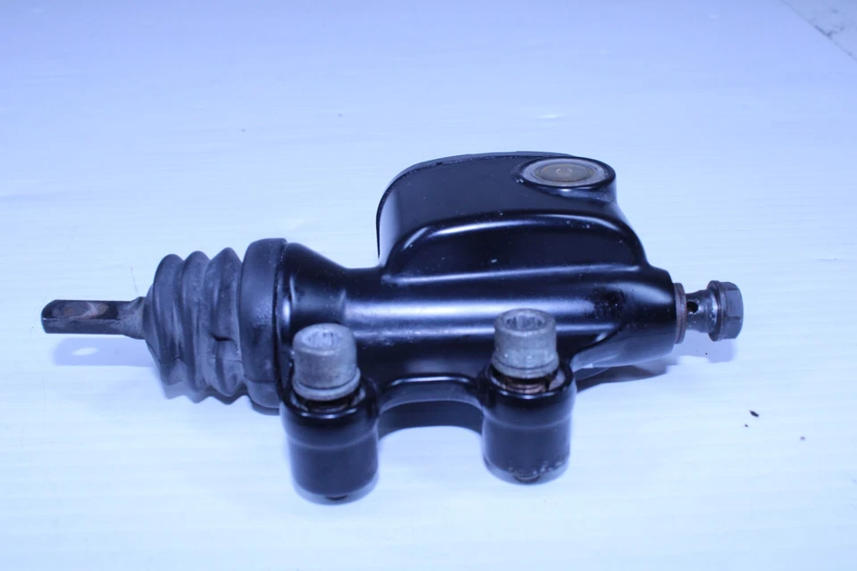 2012 Harley Davidson Road Glide Touring OEM Brembo задний тормоз мастер 41763-08 - Изображение 3 из 4