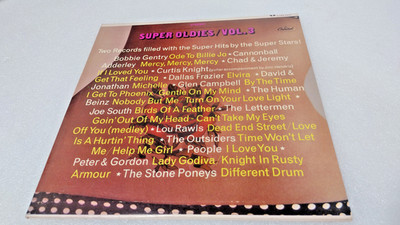 Super Oldies Volume 3  gate fold containing 2 LPs from 1968. Capitol STBB 2910