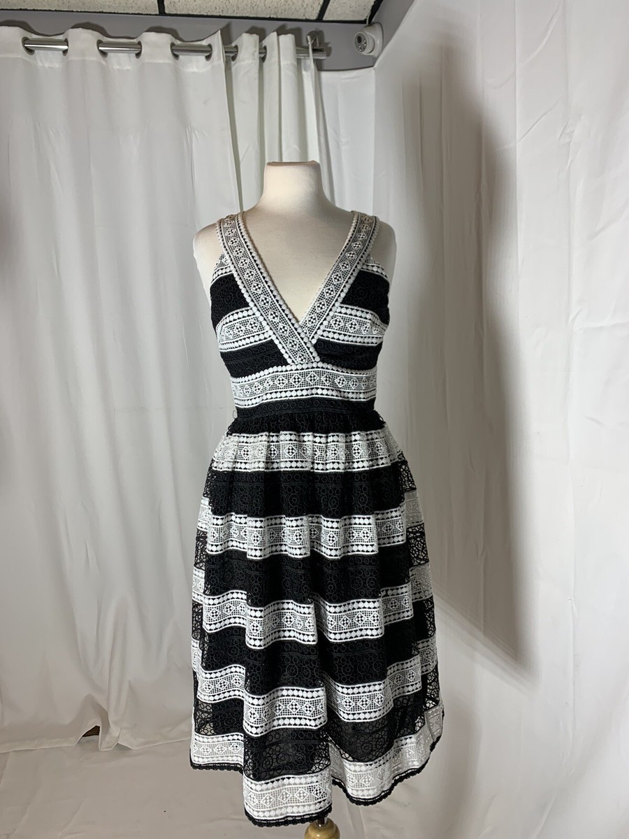 Kate Spade Black & Ivory Crochet Lace Dress. $478 ,size-4