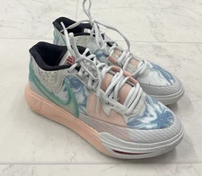 New Nike Kyrie 8 Chinese New Year Sneaker FJ3657-001 Size: 9