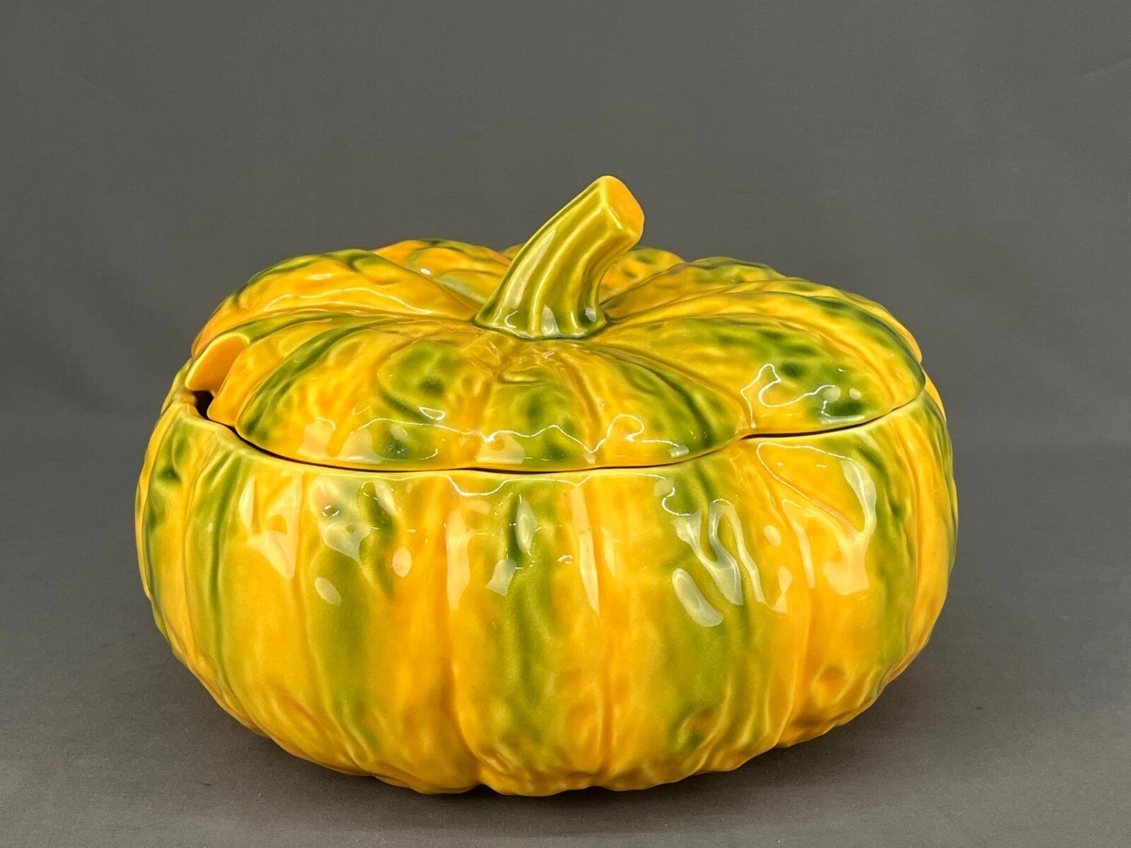 Bordallo Pinheiro Pumpkin Tureen - Thumbnail 2