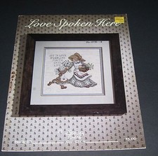 1985 STONEY CREEK COUNTED CROSS STITCH LOVE SPOKEN HERE 13 PATTERN BOOK