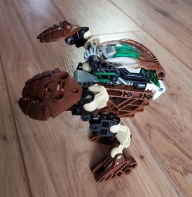 LEGO Bionicle Pahrak 8560 Complete with Cannister And Mask