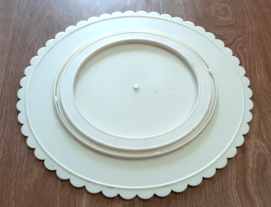 Wilton 1990 Trim N Turn Cake Stand #2103-2518, Scalloped Edge 12" White Plate - Image 2 of 3
