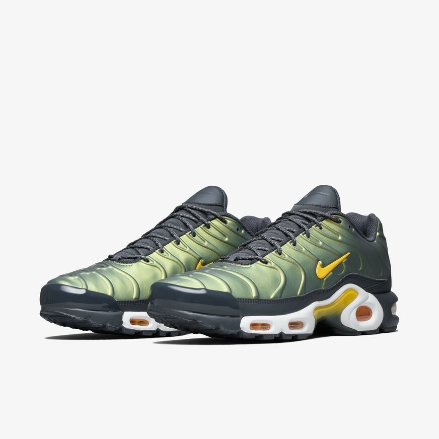 nike tn satin