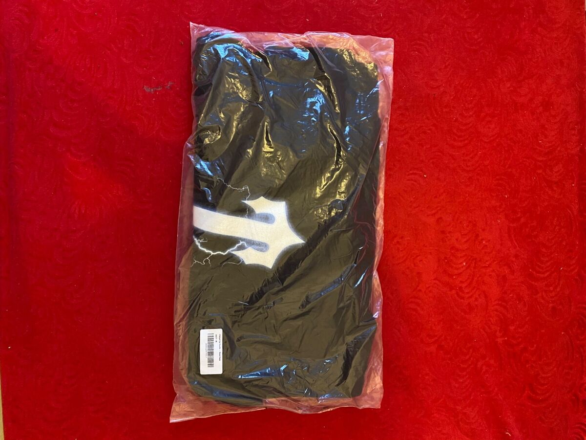 Trapstar Charged Up Mens Hoodie size Extra Large - 100 Trapstar Charged Up Mens Hoodie size Extra Large - 100