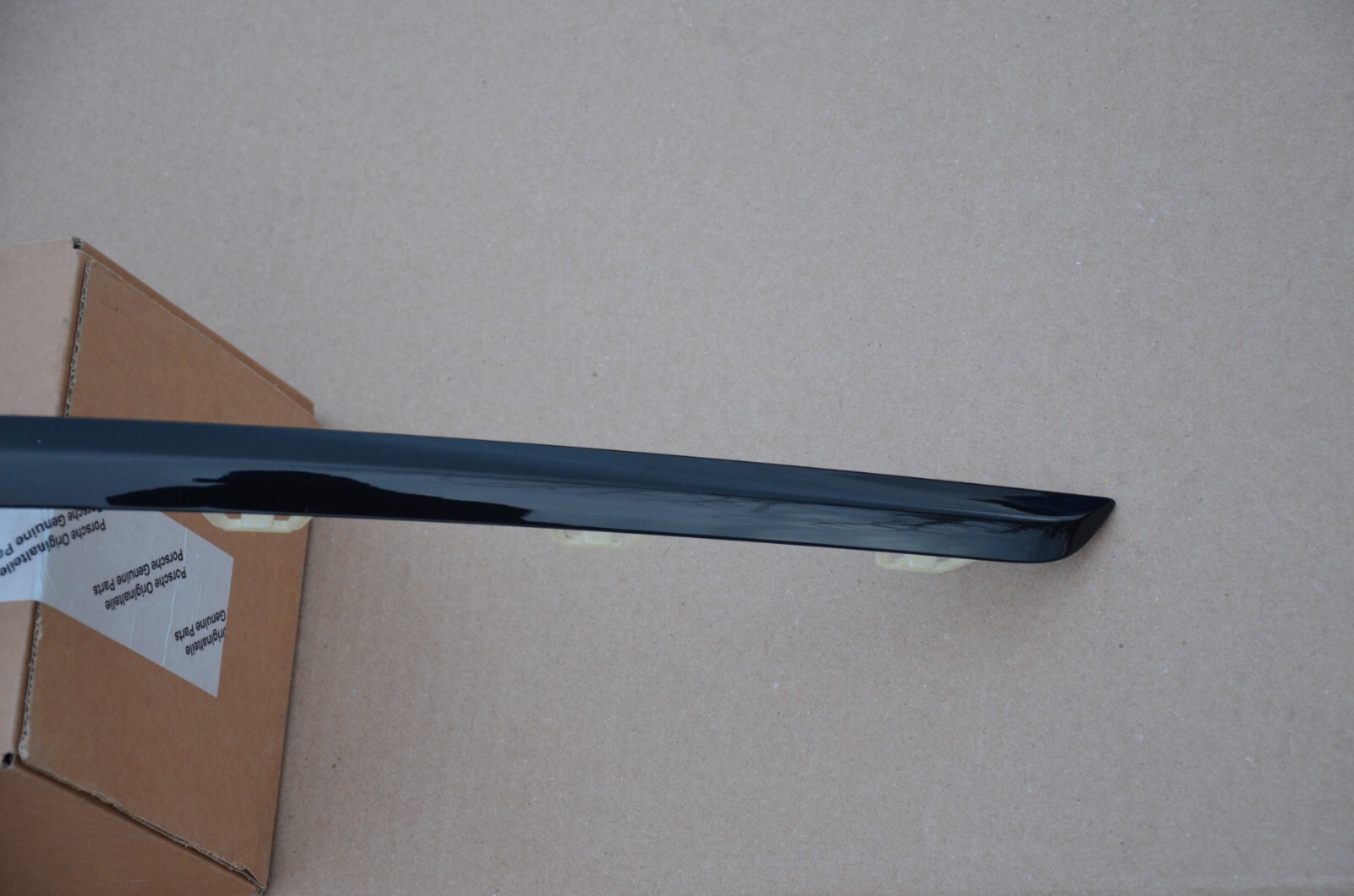 19-23 Bentley Flying Spur Rear Bumper Right Trim Molding Black 3SE807472A OEM