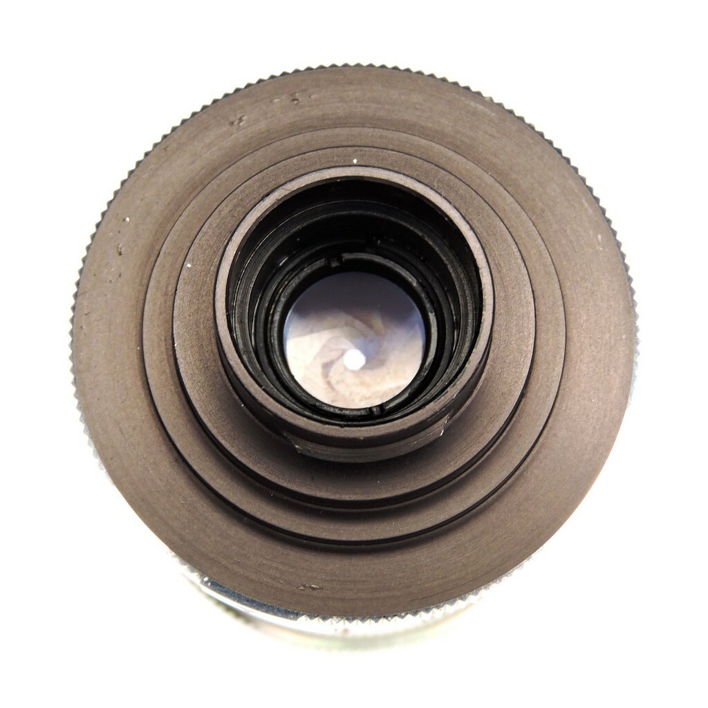 Carl Zeiss Jena 40mm f2.8 Sonnar Pentacon Pentaka 8 M18 Carl Zeiss Jena 40mm f2.8 Sonnar Pentacon Pentaka 8 M18