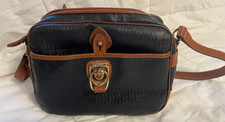 Borsa a tracolla PIERO GUIDI vintage in pelle nera con logo in rilievo e marrone - RARA