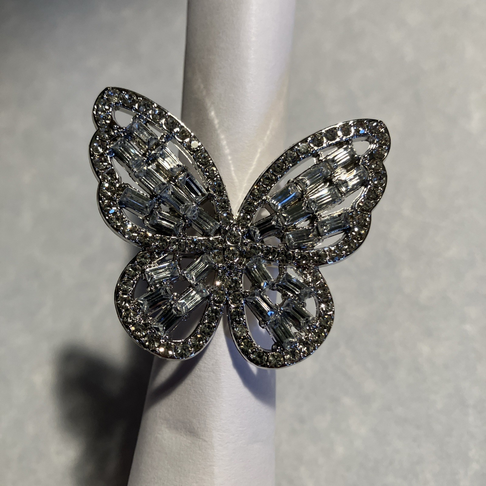 Women's Adjustable Butterfly Ring Fashion Jewelry Silver Color 85-3