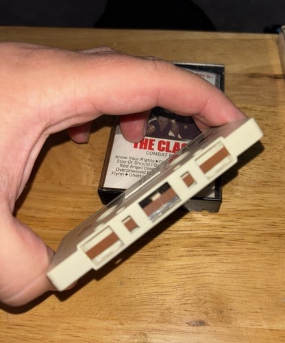 Vintage Cassette Tape THE CLASH Combat Rock (1982) Rock The Casbah Should I Stay - Picture 5 of 5
