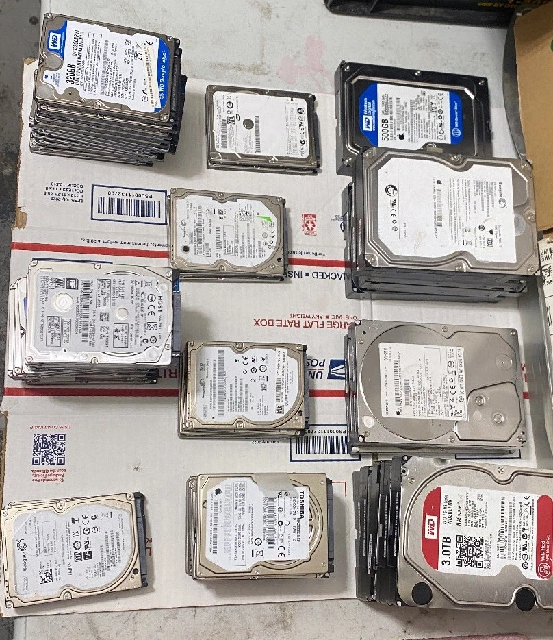 (lote de 63) discos duros SATA 2.5 y 3.5 todos probados funcionando Foto 2 de 4