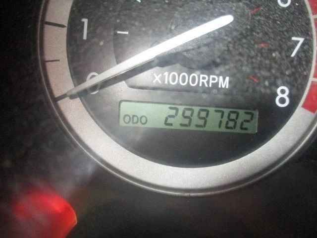 Cilindro maestro de freno Toyota Sienna 2005 4722008030 5337 Foto 3 de 4