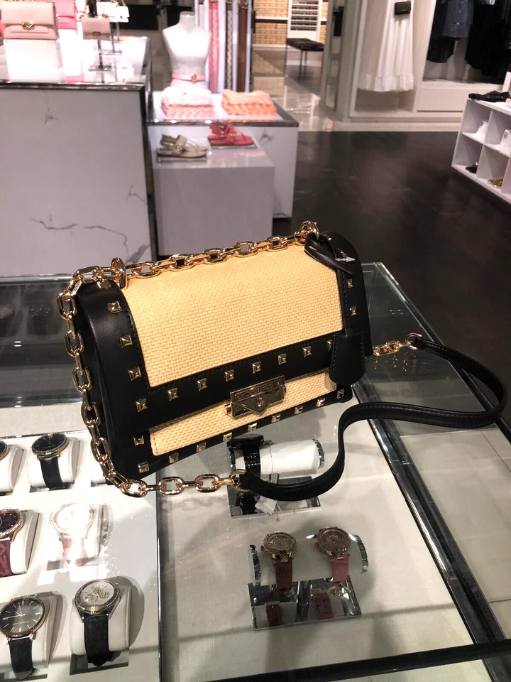 BOLSO BANDOLERA MICHAEL KORS CECE MEDIANO CON TACHUELAS IMITACIÓN CUERO - NEGRO