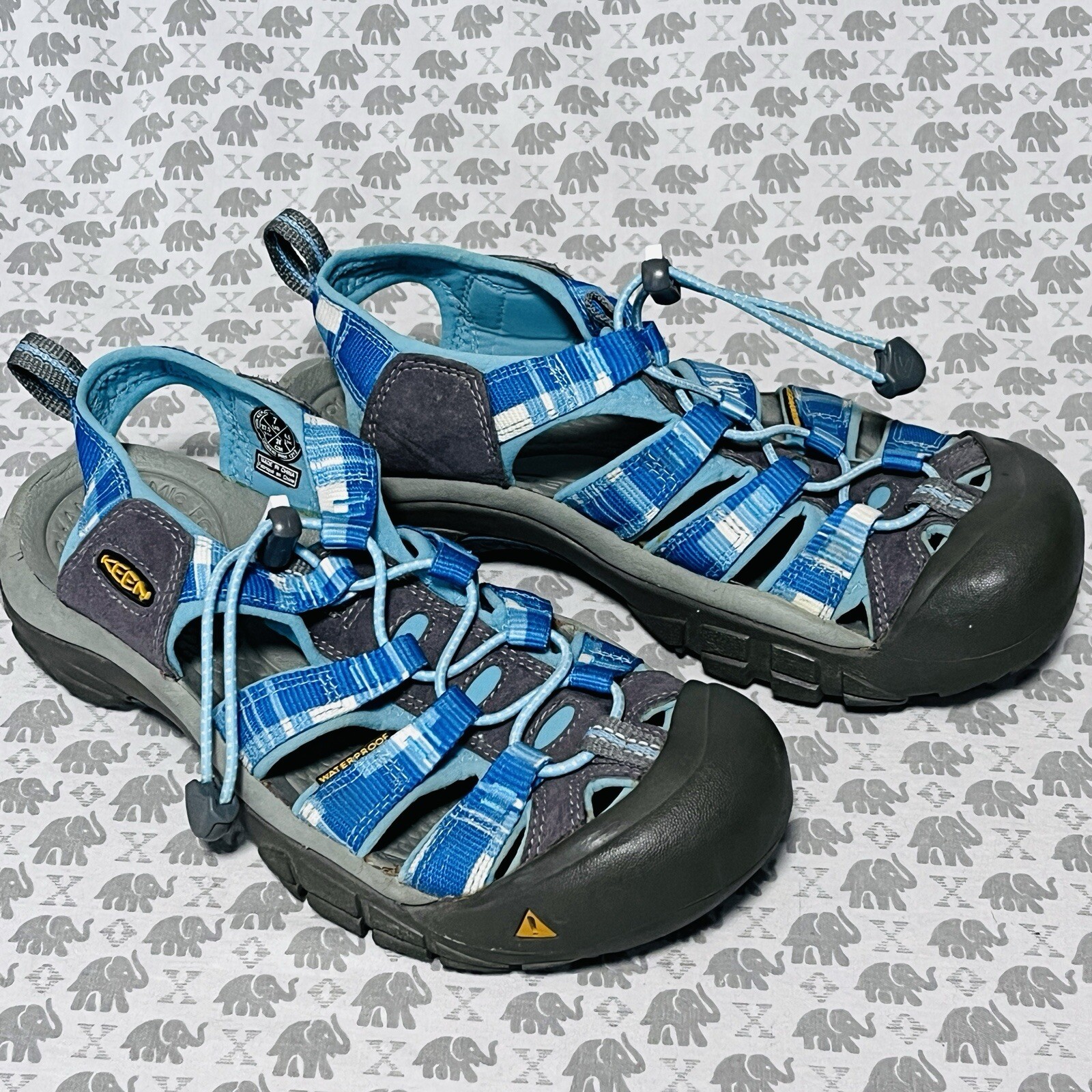 Sandali da trekking sport acquatici KEEN grigi blu acqua donna taglia 7 scarpe in perfette condizioni