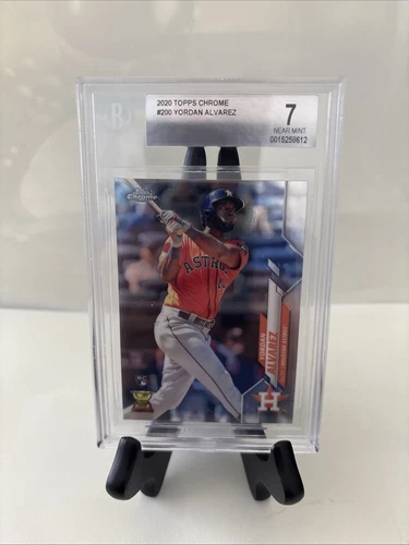 2020 Topps Chrome #200 GRADED NMT YORDAN ALVAREZ Rookie Cup