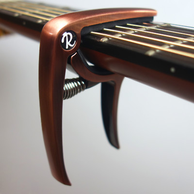 Riff Music Products Deluxe Elektro-/Akustikgitarre Trigger Capo - Bronze