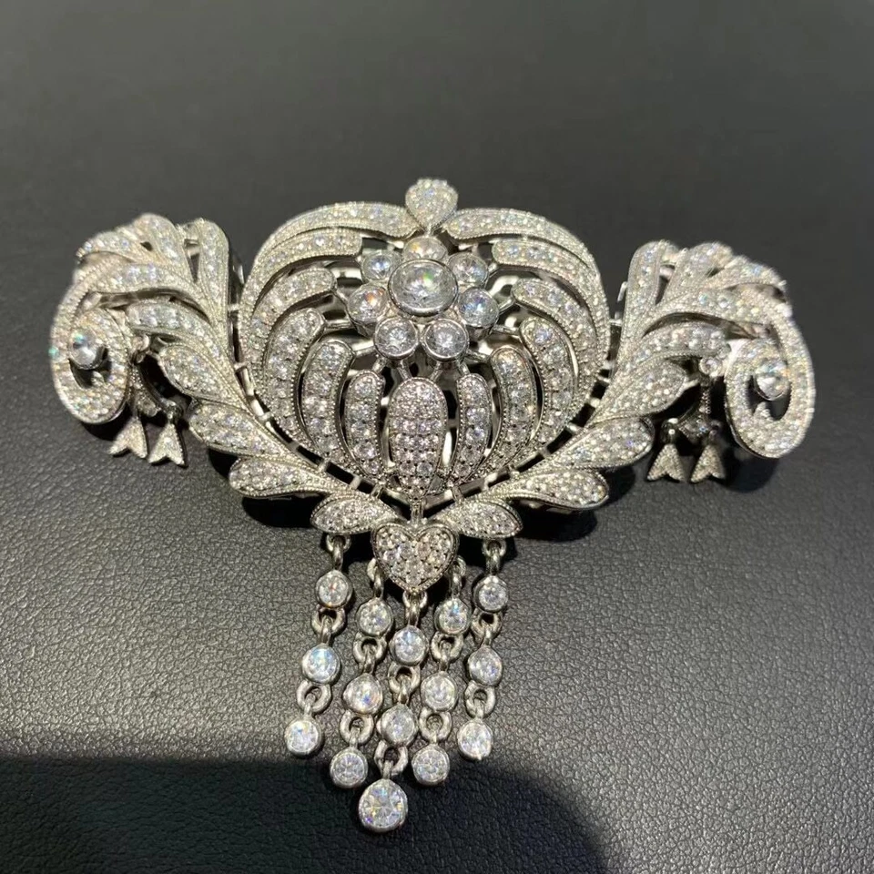 Broche colgante Art Deco redondo de moissanita real de 3,50 quilates enchapado en oro blanco de 14 quilates Foto 4 de 4