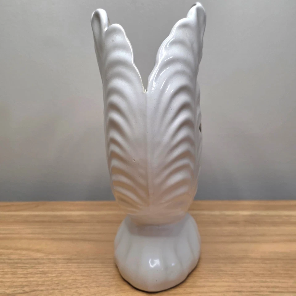 Vintage Miltonvale Kansas Potteries White Ceramic Scalloped Planter Vase 603 - Image 4 of 4