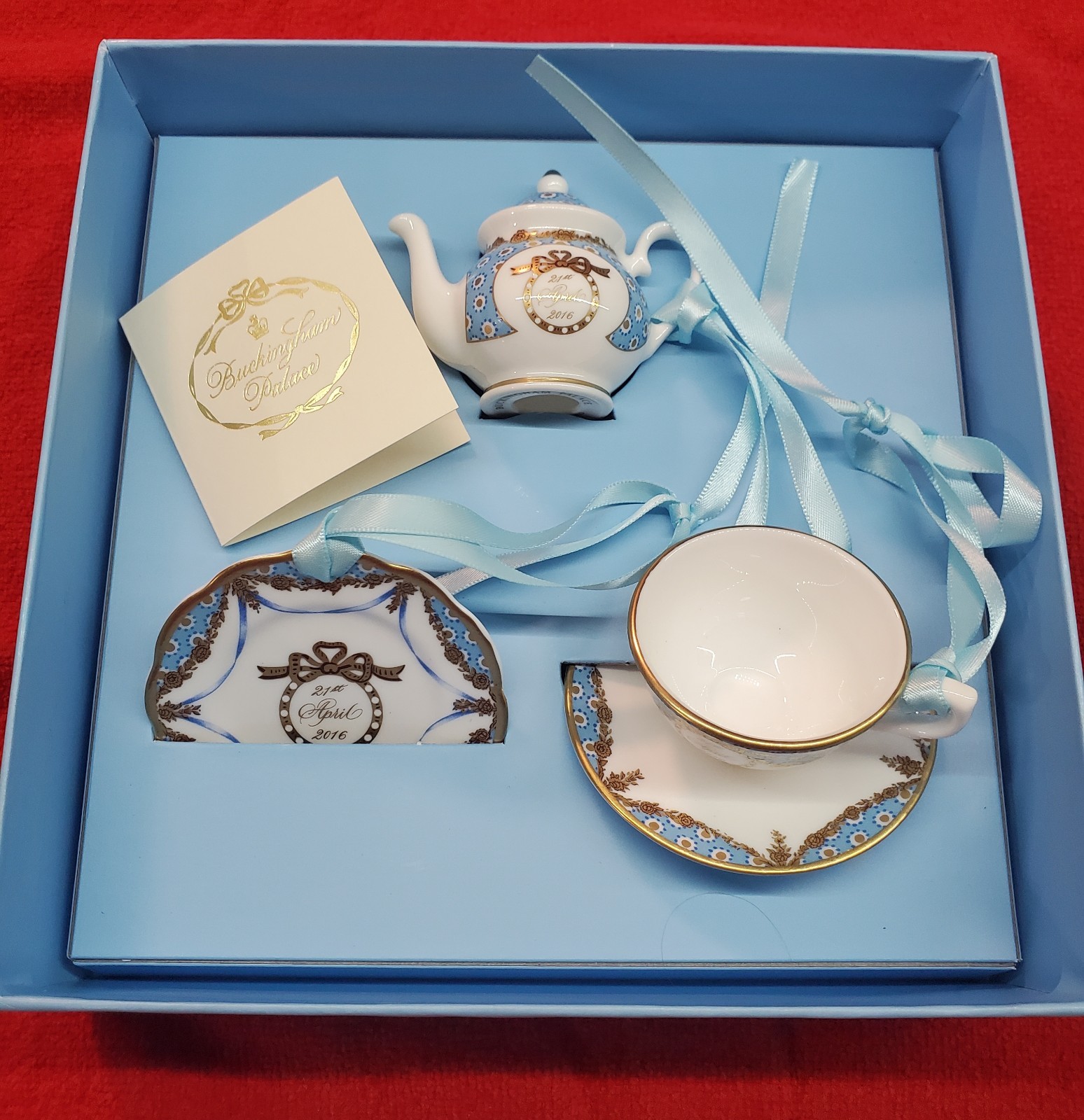 Buckingham Palace Minature Tea Set Queen Elizabeth II 90th Birthday  Bone China