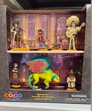 Disney Coco Figurine Playset NEW