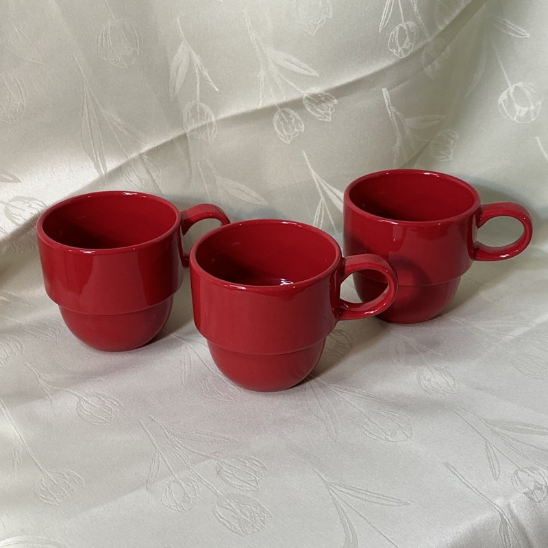 STAX LIVING SET OF 3 STACKABLE FLAME RED COFFEE MUGS GUC *Other Listings w/more