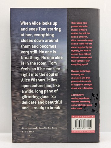 Somebody's Crying by Maureen McCarthy Paperback PreOwned GC Fiction - Picture 2 of 12