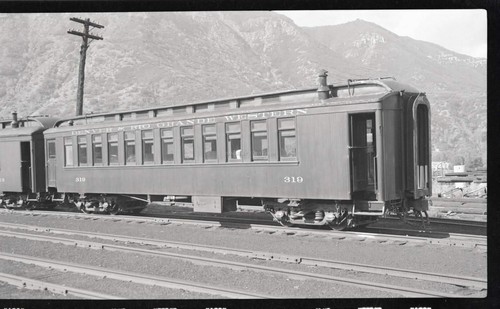 HOn3 D&RGW narrow gauge,Vestibuled (Short)PC,plastic w/cast roof, MRGS KIT3319 - Picture 2 of 11