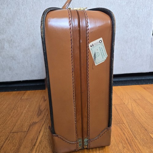 Old/Vintage Top Grain Cowhide Travelling Suitcase Brown 14.25H x 21.25L x 6.25W - Picture 3 of 22