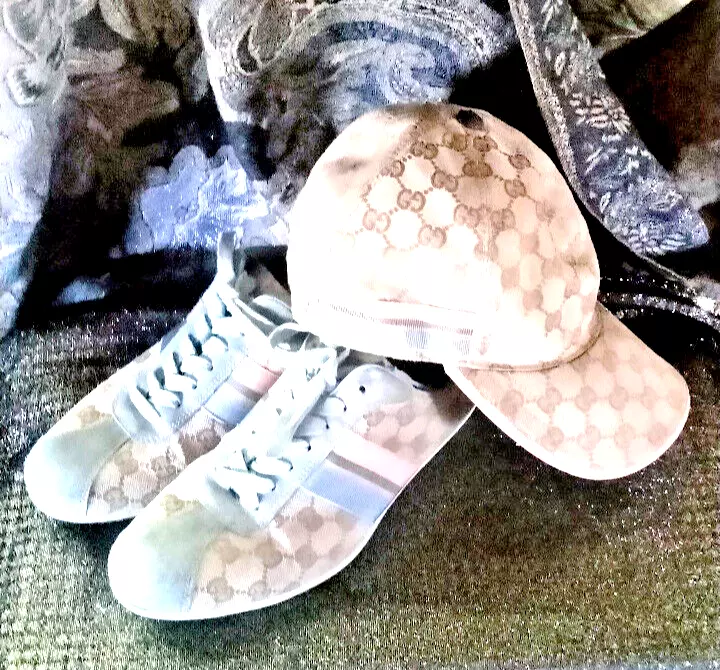 L@@K !! VOTRE est cette casquette Gucci GG monogramme beige et bleu plus chaussures assorties