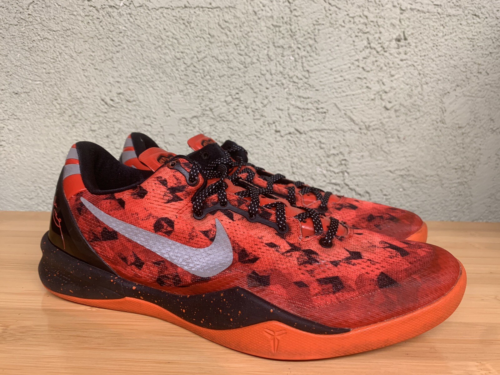 Nike Kobe 8 VIII System Challenge Sz 11 Red Silver Orange 555035-600