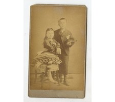 CDV STUDIO PORTRAIT SIBLINGS/BROTHER + SISTER