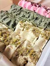 Natural Handmade Wholesale -  Bulk Soap Spa Botanical Vegan Business Soap Box