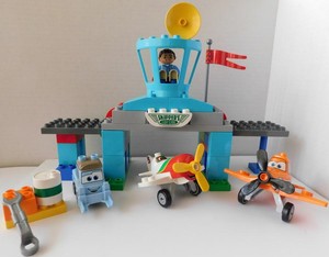 duplo skippers flight school