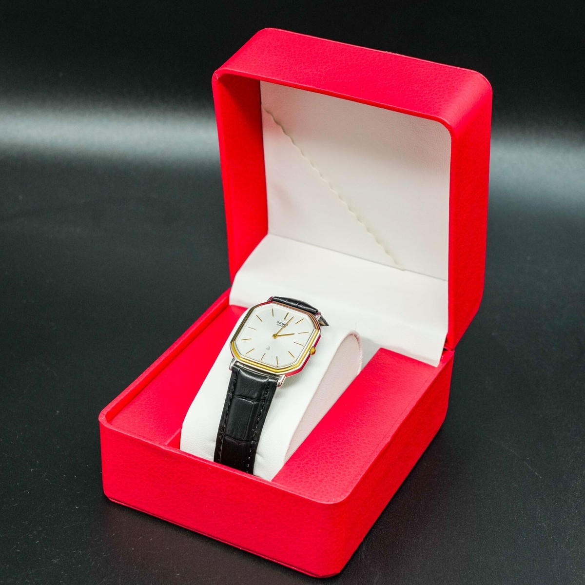 Vintage 1981 [MINT] SEIKO Chariot 5930-5600 Octagon Thin Tank