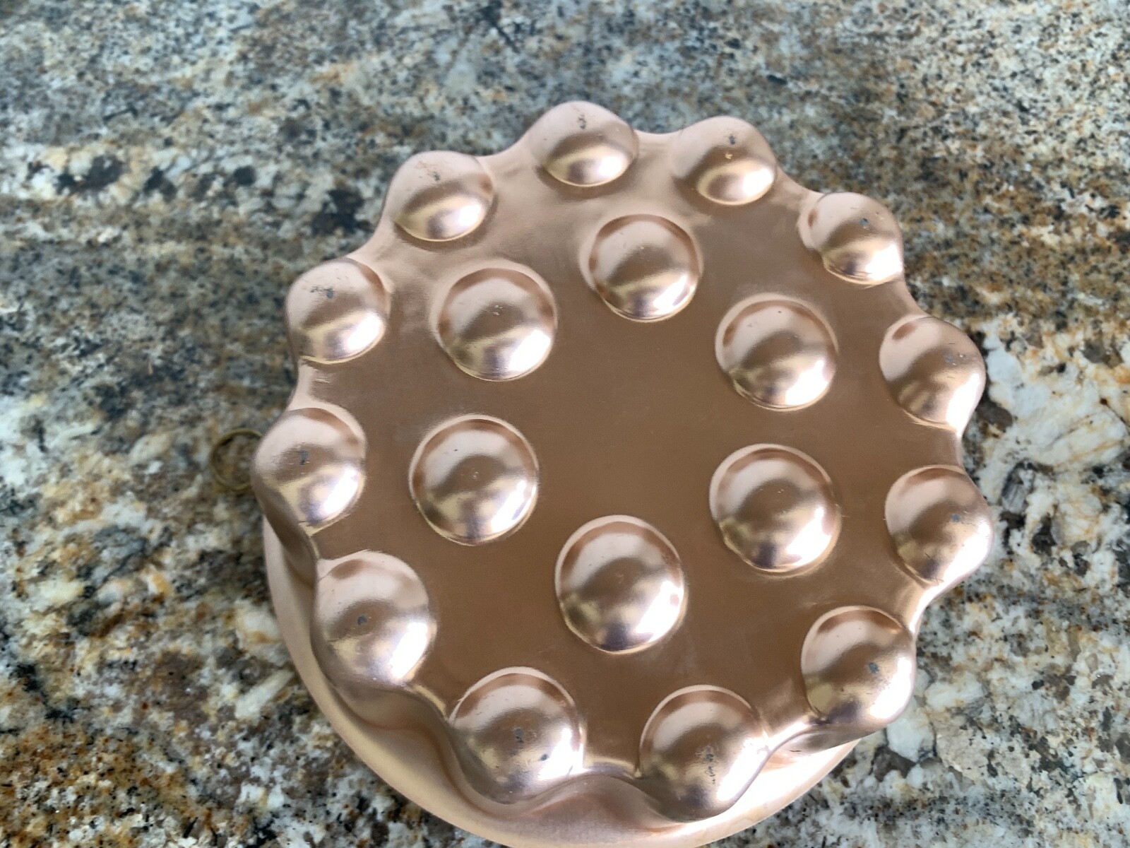 Vintage Bundt Pan Jello Mold Wall Hanging Copper Color 3 1/2 Cup