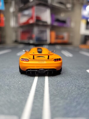 Tarmac Works 1/64 Koenigsegg CC850 Arancione – Modellino Auto Da Collezione
