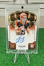 Tyler Eifert 2013 Crown Royale Rookie Autographs On-Card Gold 1/25. rookie card picture